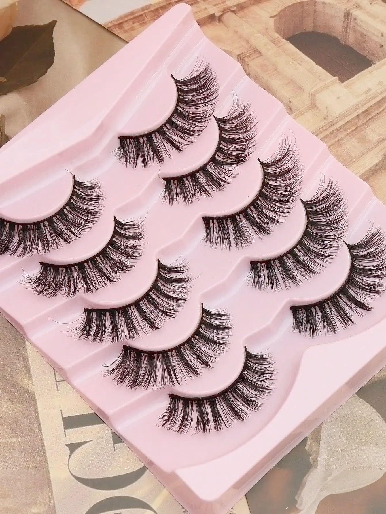 5 Pairs Cat Eye Lashes Faux Mink Eyelashes Winged End Eye Elongated Eyelashes Natural long Manga Lashes Fake Lashes Makeup