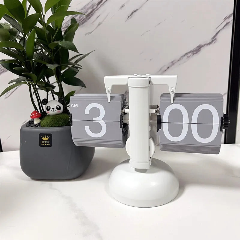 Table Clock Mechanical Automatic Page Turning Clock Retro Page Turning Table Clock Mechanical Automatic Page Turning Clock Home
